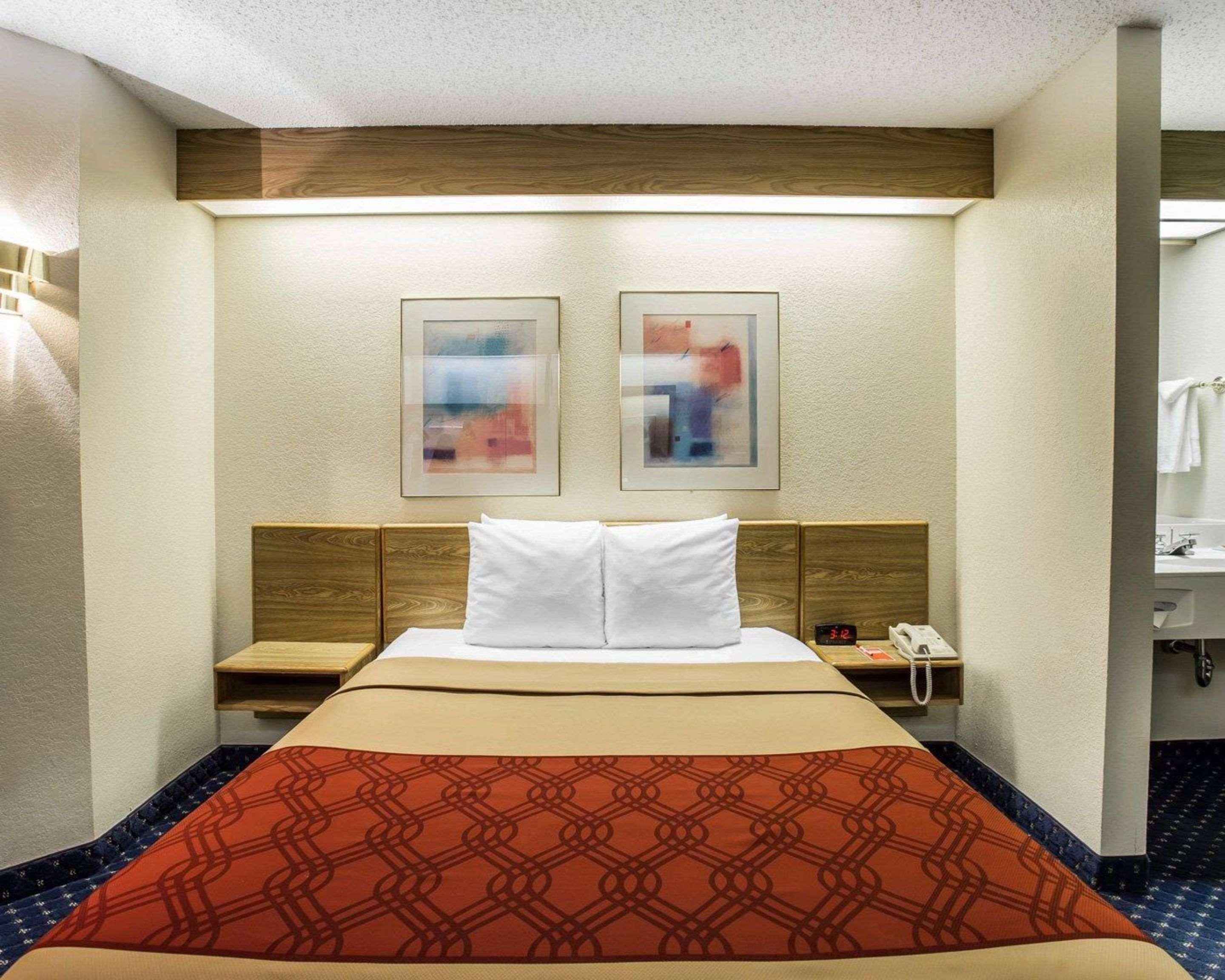 אורורה Econo Lodge Denver International Airport מראה חיצוני תמונה