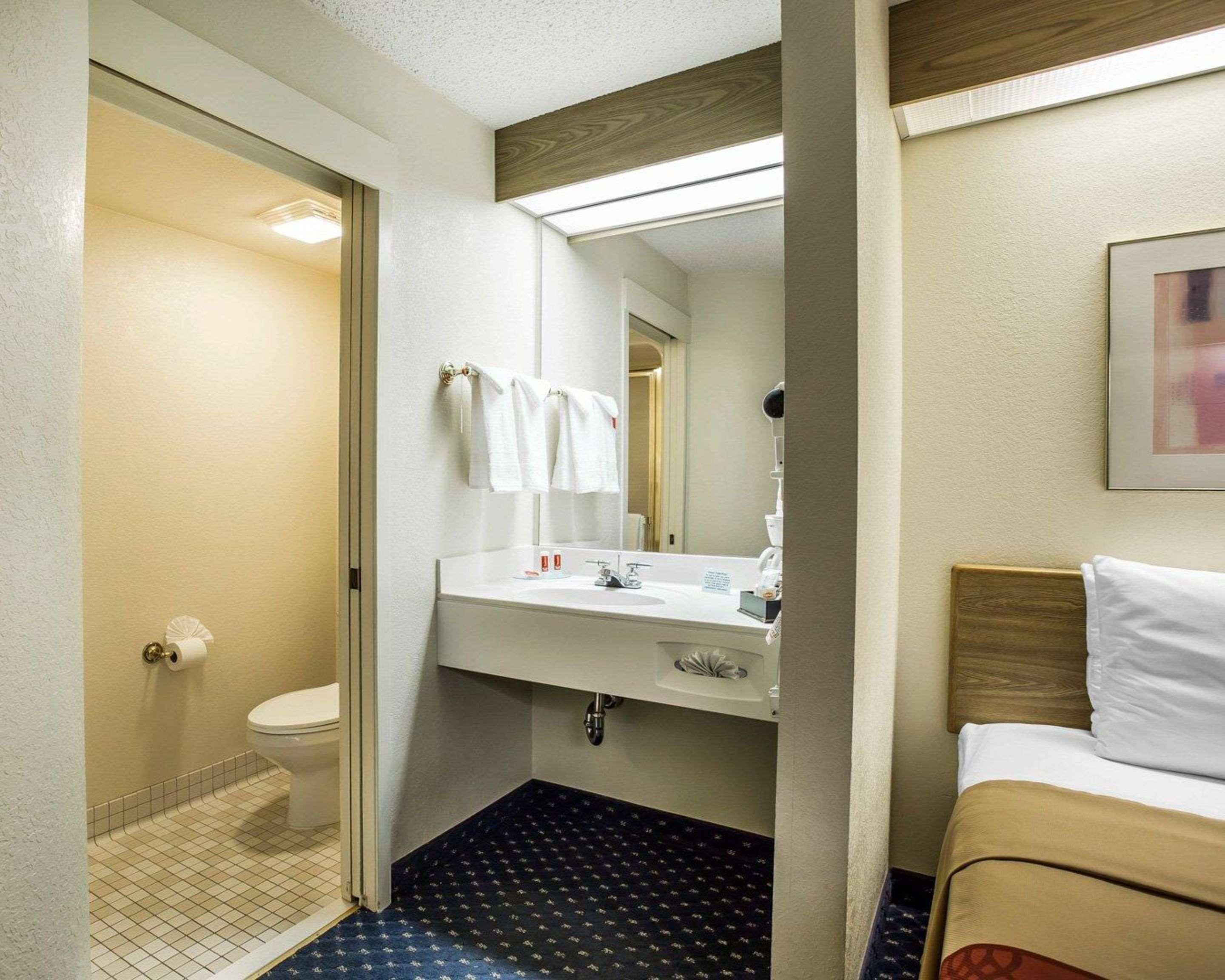 אורורה Econo Lodge Denver International Airport מראה חיצוני תמונה